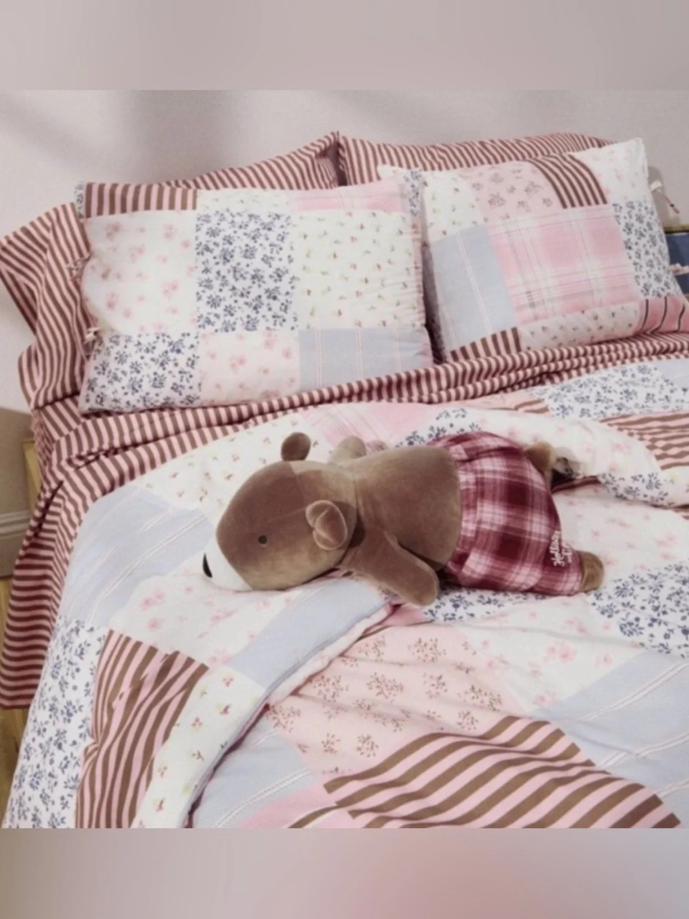 !ShipsFast! Target X Hollister Dorm Girls Floral Patchwork Comforter + Sheet Set